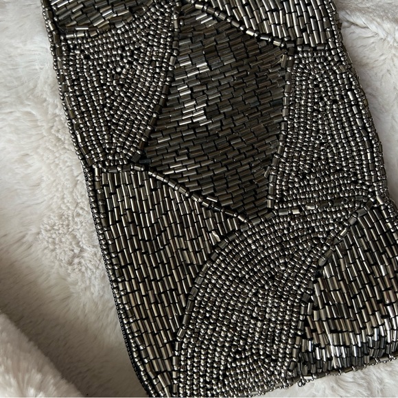 NWT Black and Silver Beaded Sequined Clutch - Picture 2 of 10